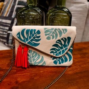 Plant purse cross body like new
